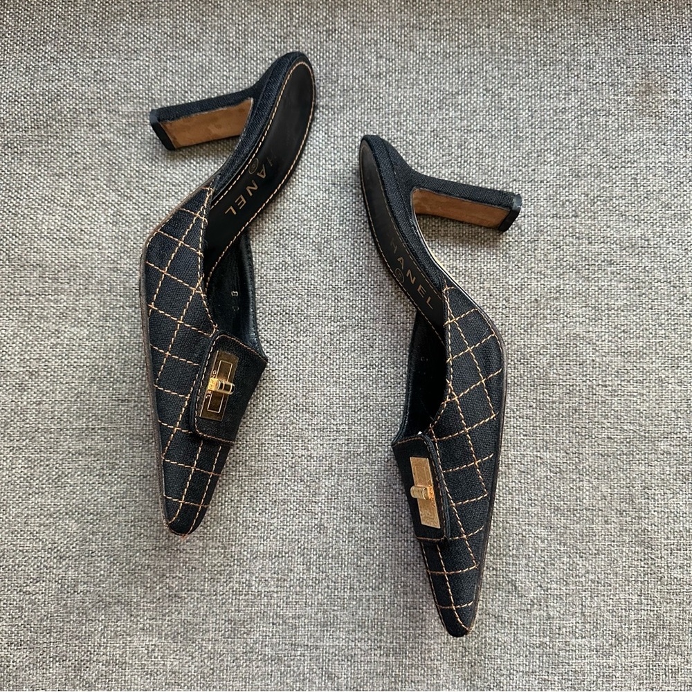 Vintage Chanel denim quilted mule heels - Picture 3 of 5